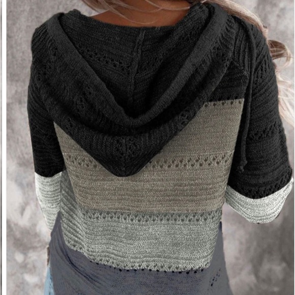 New - Hooded Sweater - Picture 2 of 2